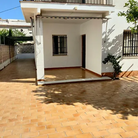 Casa Chalet Independiente En Calle Privada * Playa de Gandia